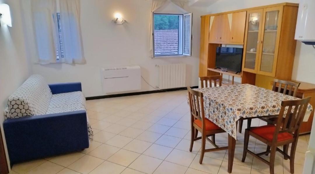 Bilocale A 15 Min Da Alassio E Albenga Apartment Ranzo-Borgo Bagian luar foto